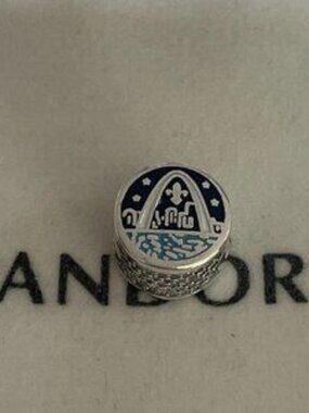 Pandora Saint Louis Gateway Arch Exclusive Charm